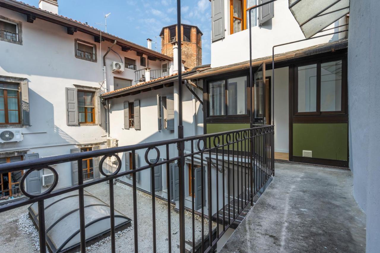 Ricasoli Garden Modern Apartments Udine Bagian luar foto